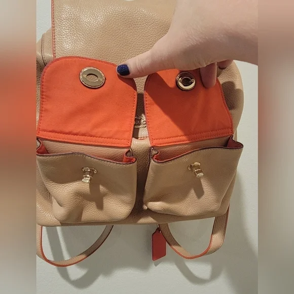 Authentic Coach Billie Backpack F12014 - Camel EUC - Picture 3 of 13